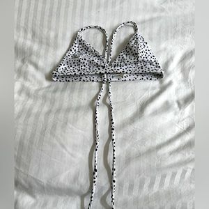 De’ Lohana Bikini Top, size Six